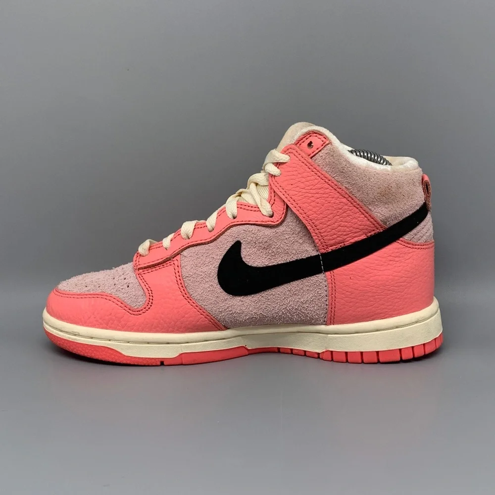 Nike Dunk High Hoops Pink‎ Basketball Shoes DX3359‑600 Women’s Sz 6.5 EU 37.5